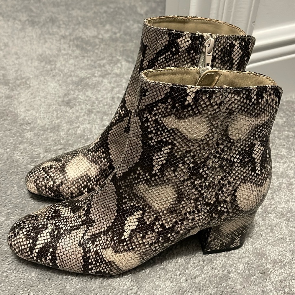 Booties/Ankle Boots